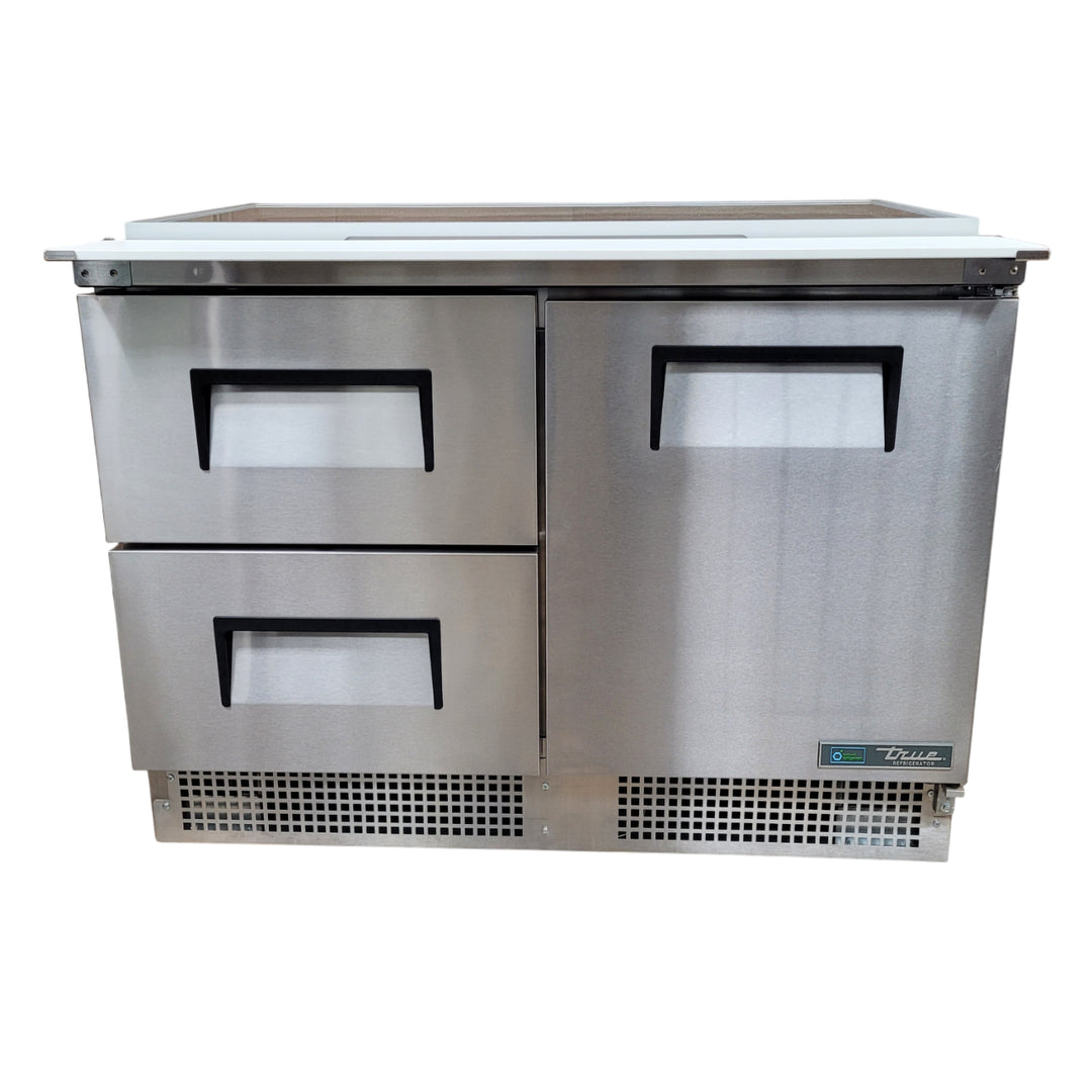 48" Stainless Steel Mega Top Sandwich/Salad Preparation Refrigerator (True Mfg. TFP-48-18M-D2-HC)