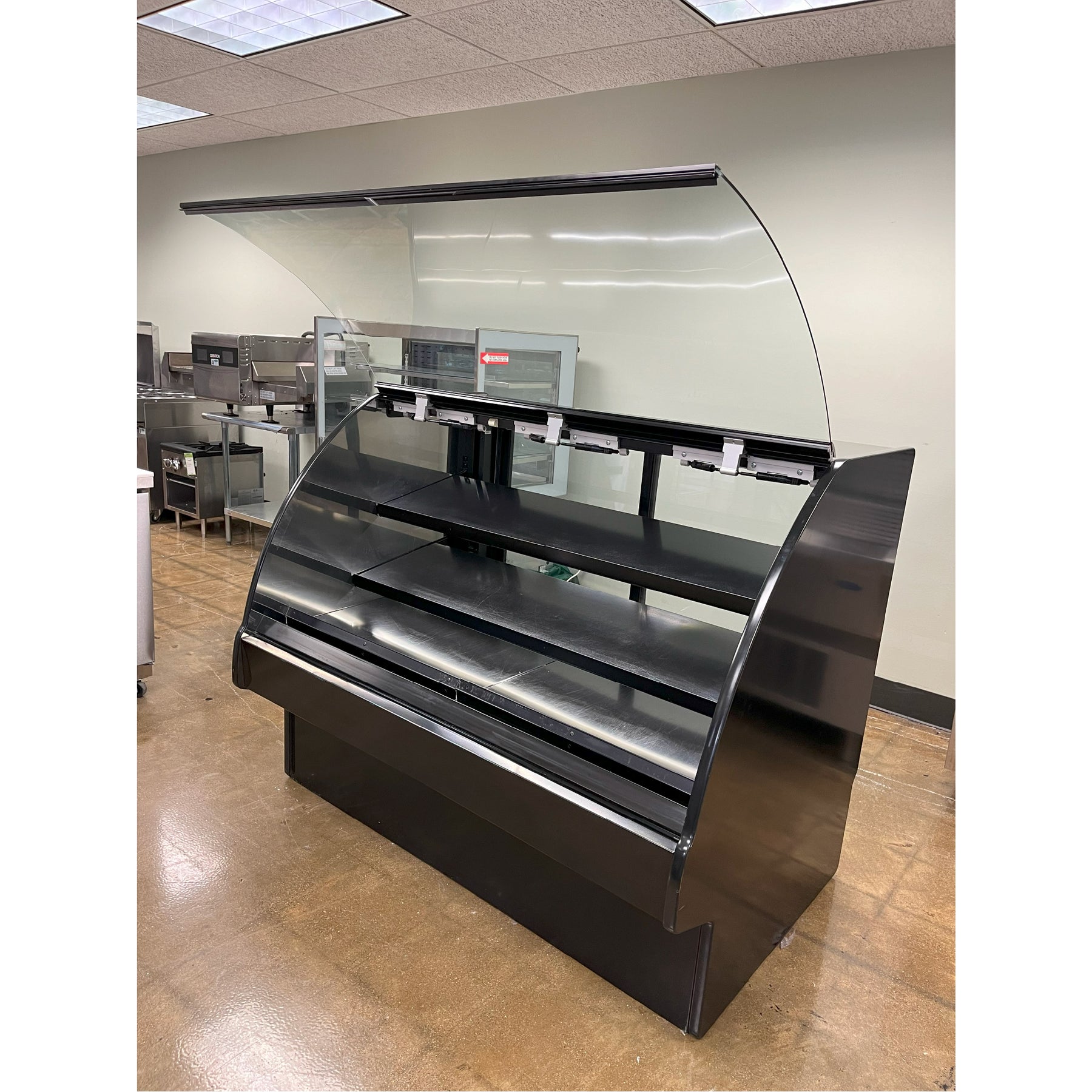 USED – 60” Curved Glass Non-Refrigerated Bakery Display Case Structural ...